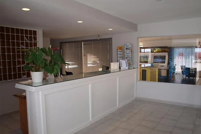 Apartamentos Vista Club Santa Ponsa Aparthotel