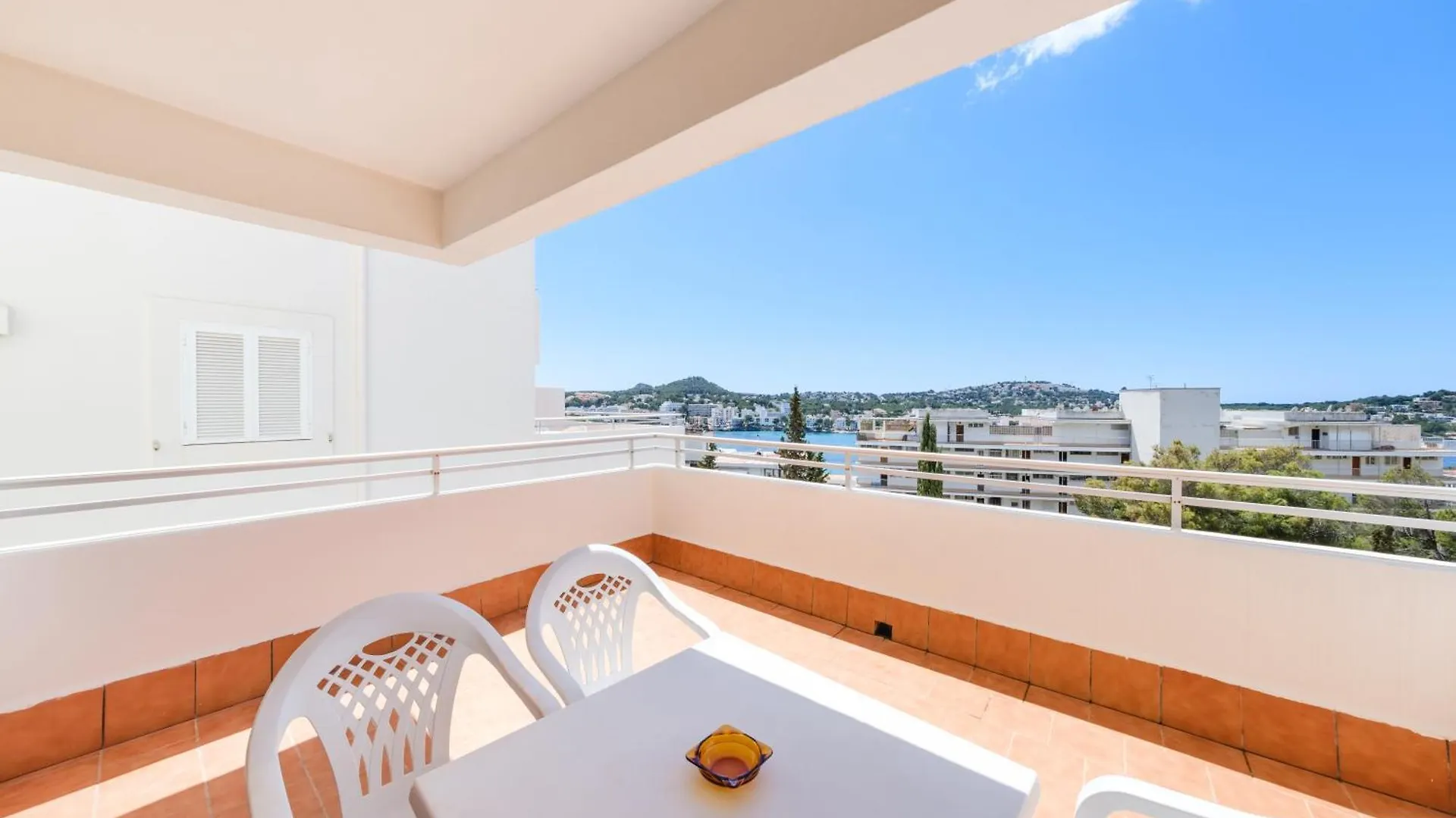 Apartamentos Vista Club Santa Ponsa Aparthotel
