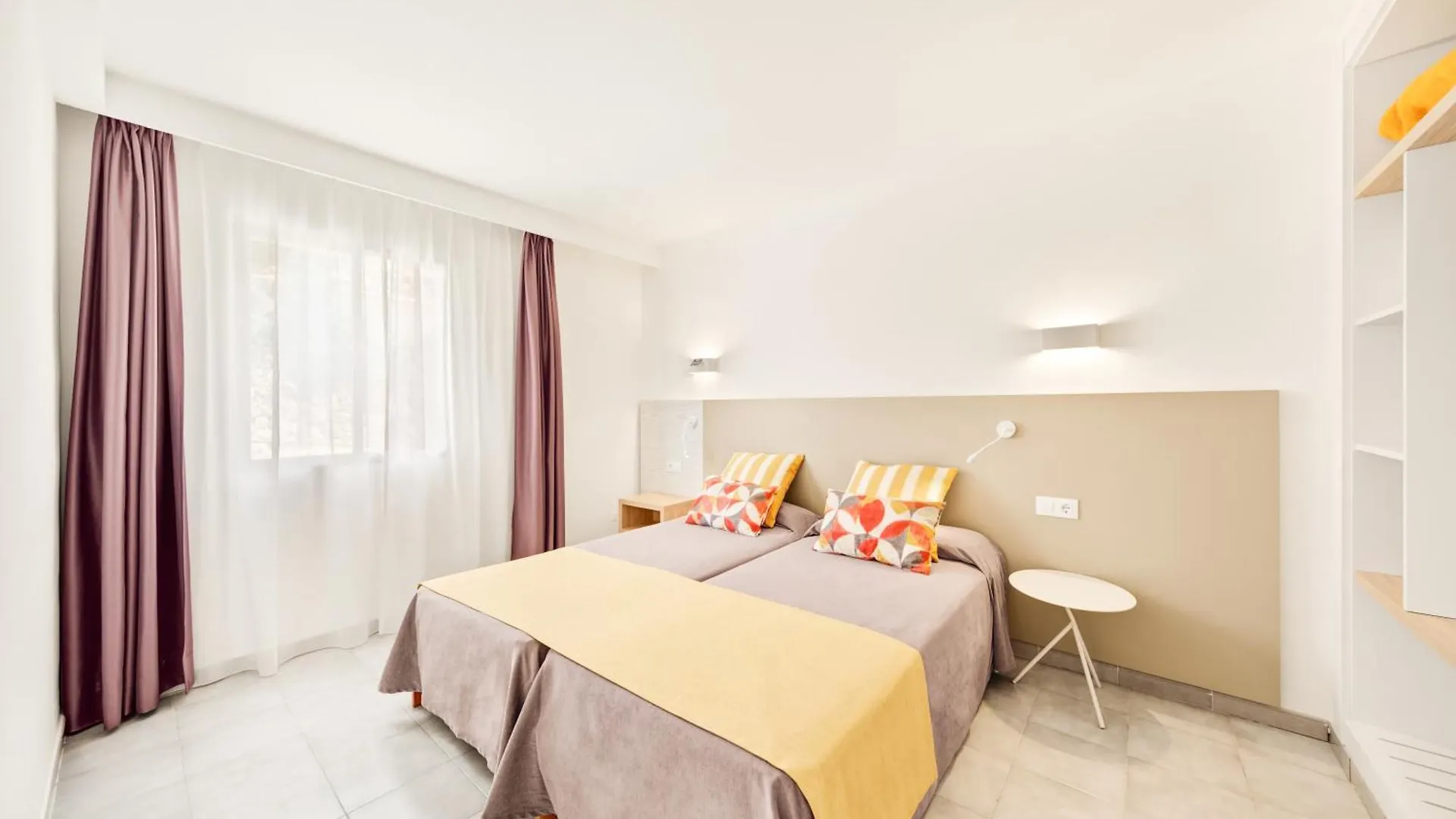 Apartamentos Vista Club Santa Ponsa Aparthotel