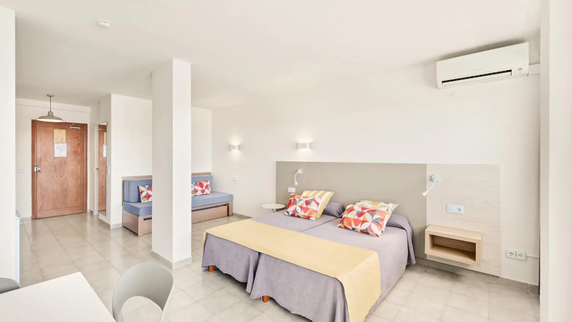 *** Aparthotel Apartamentos Vista Club Santa Ponsa Spain