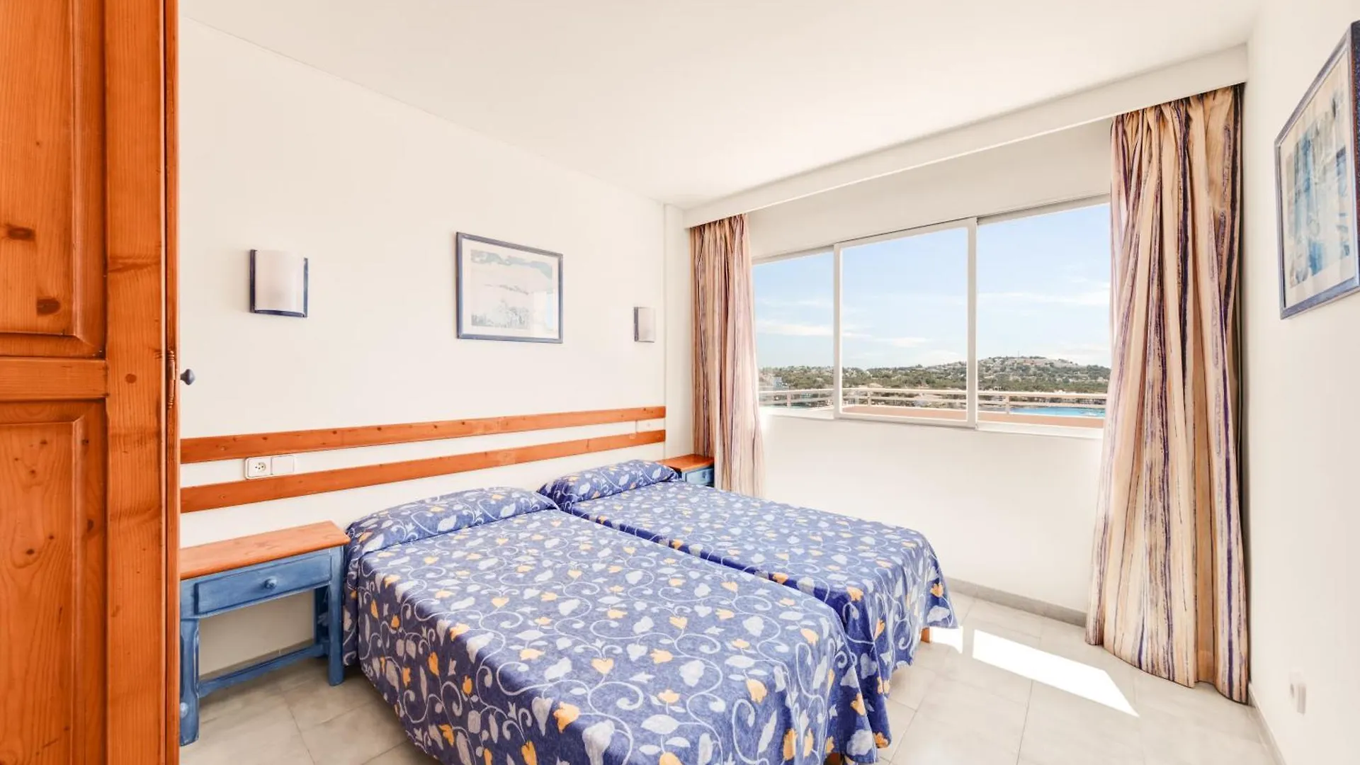 Apartamentos Vista Club Santa Ponsa 3*,  Spain